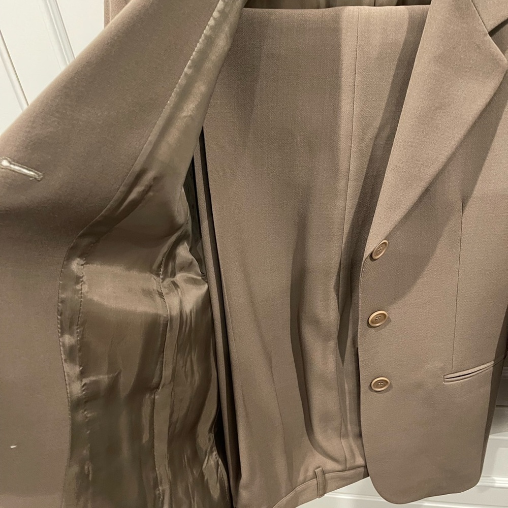 Wool Suite - Picture 2 of 4